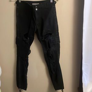 Black carmar cargo pants (capri)